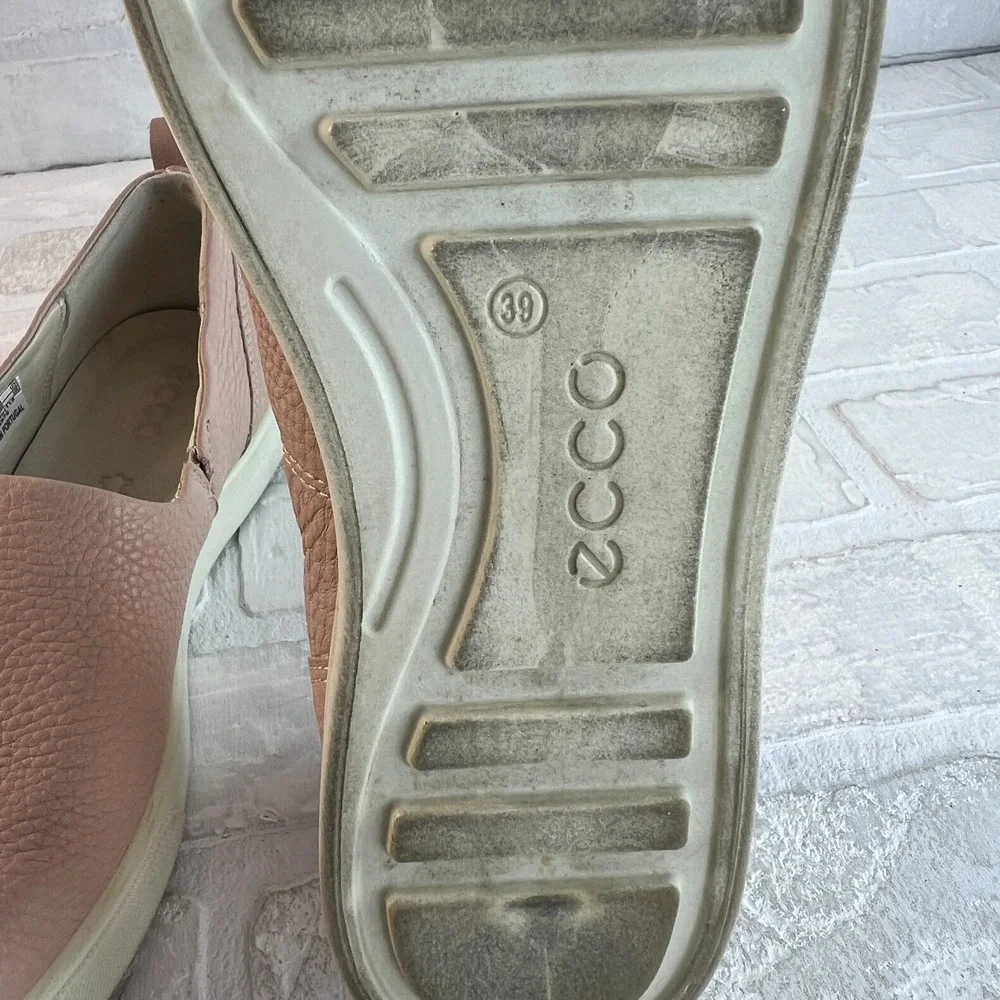Ecco 39 Gillian Slip On Sneaker‎ Womens 8 Pink Shoes Pebbled Leather Comfort